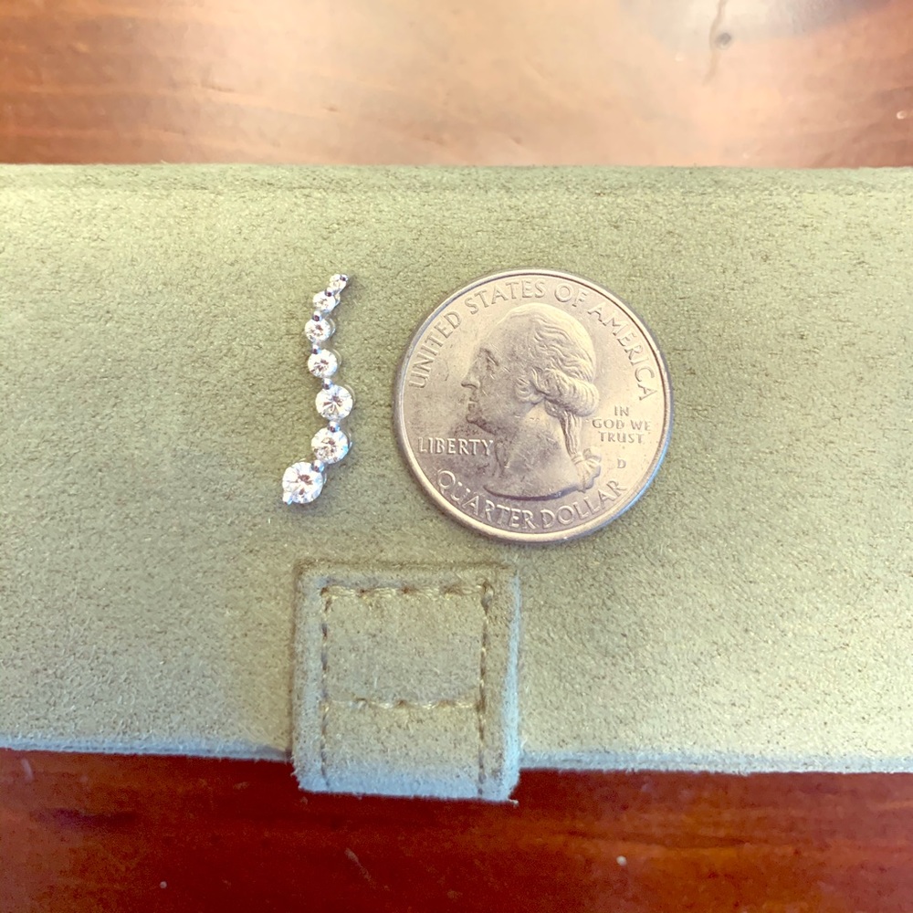 Journey necklace, diamonds.